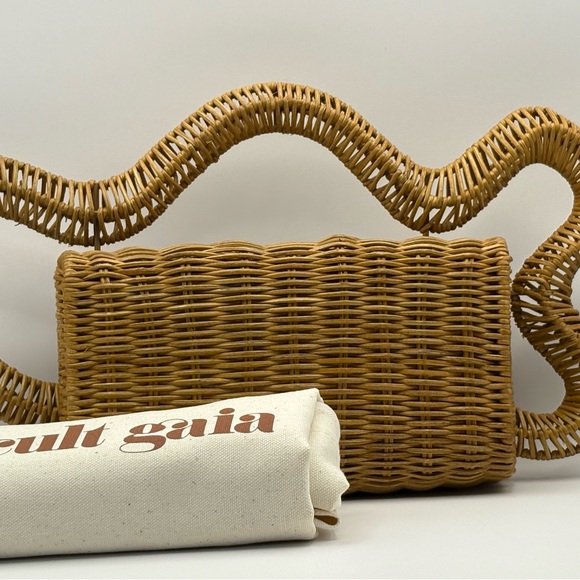 NWT Cult Gaia Elsa Natural Clutch Tan - Picture 2 of 6